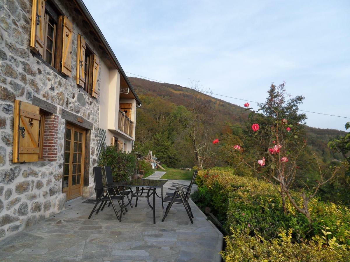 Chambres Et Table D'Hotes Du Pere Boussenac Exteriör bild
