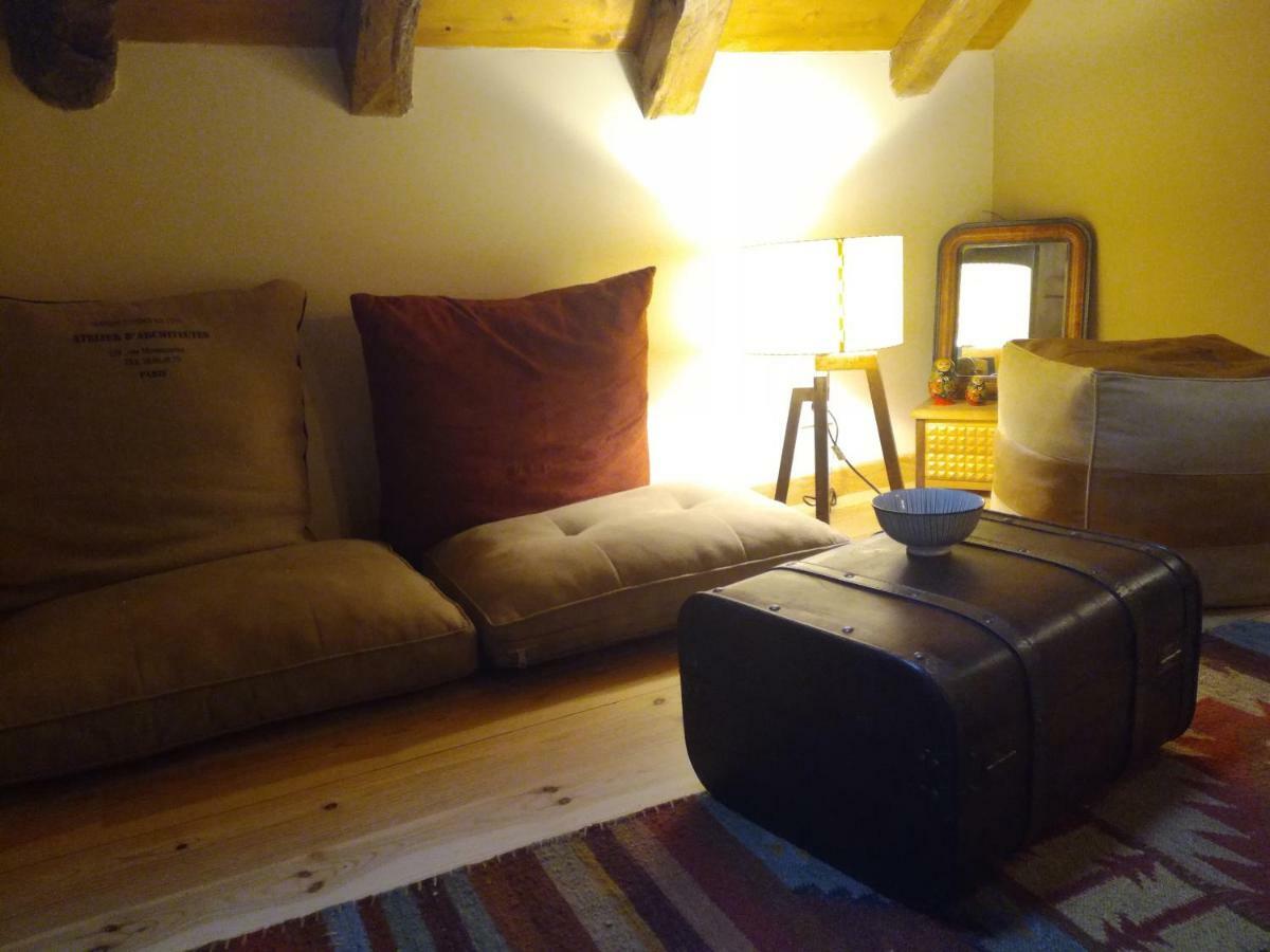 Chambres Et Table D'Hotes Du Pere Boussenac Exteriör bild
