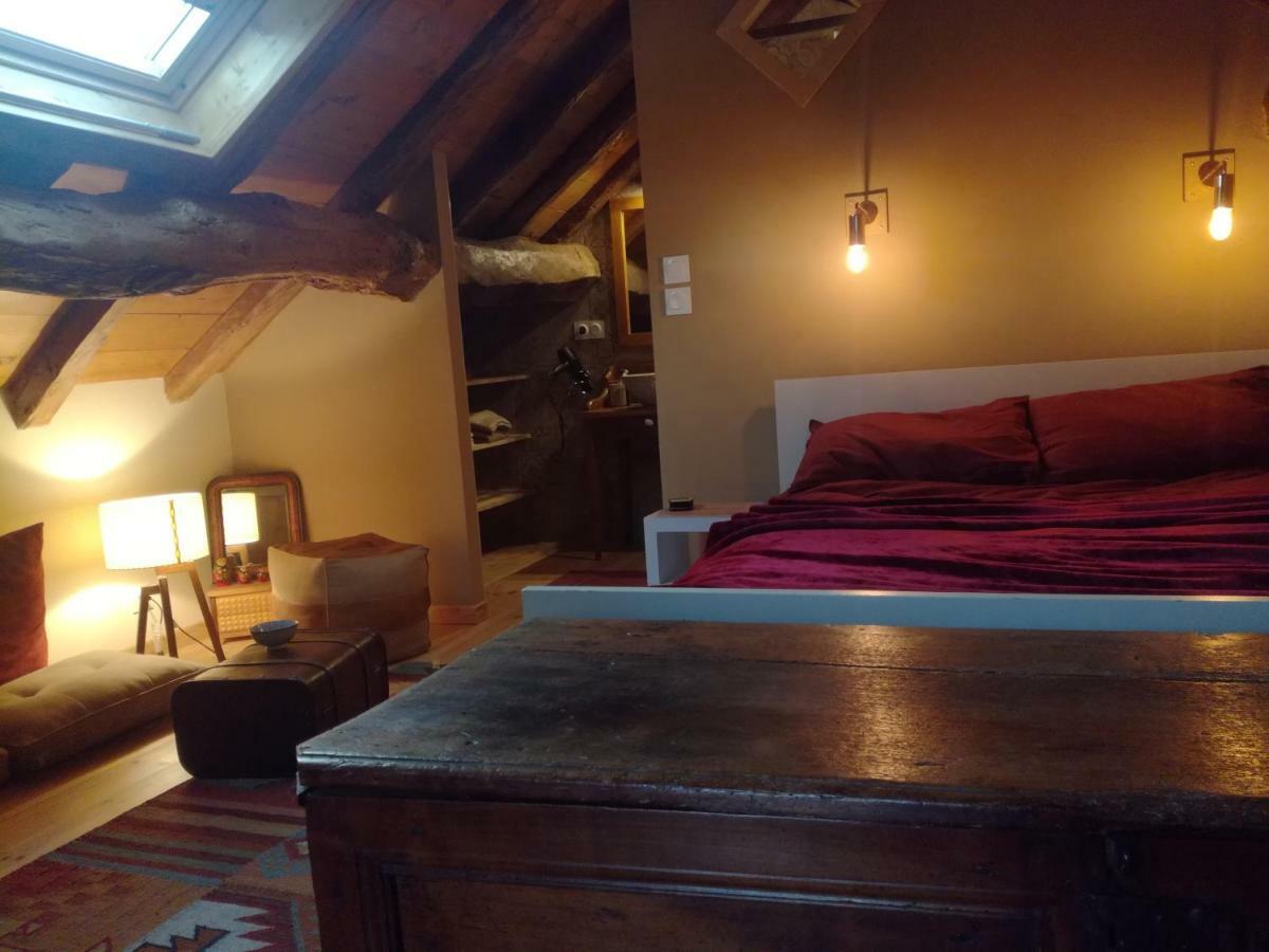 Chambres Et Table D'Hotes Du Pere Boussenac Exteriör bild